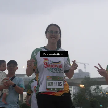 Runner Photo 7731098