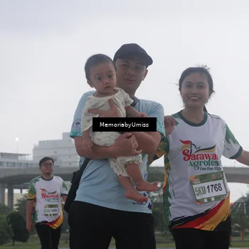 Runner Photo 7731101