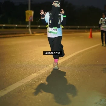 Runner Photo 7731103