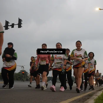Runner Photo 7731128