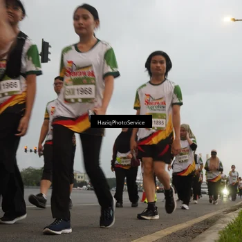 Runner Photo 7731139