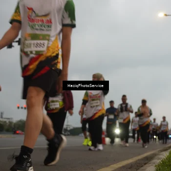 Runner Photo 7731150