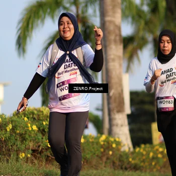 Runner Photo 7731158