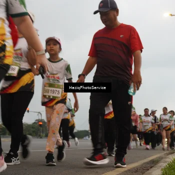 Runner Photo 7731163