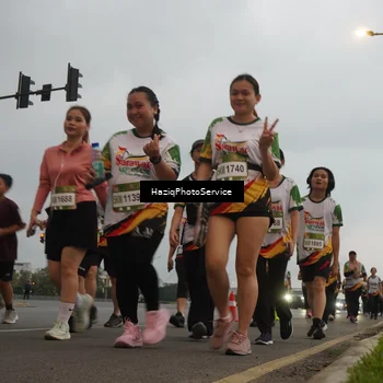 Runner Photo 7731165