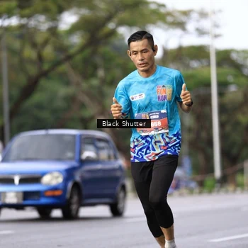 Runner Photo 7731189