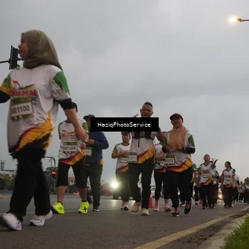 Runner Photo 7731196