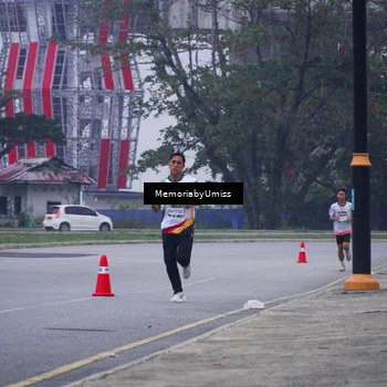 Runner Photo 7731219