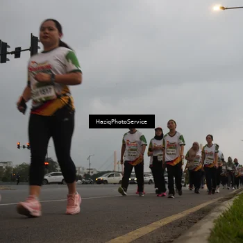 Runner Photo 7731223
