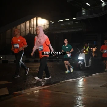 Runner Photo 7731232