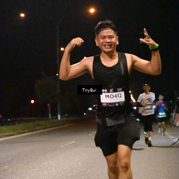 Runner Photo 7731244