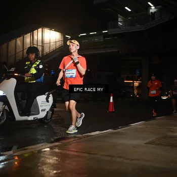 Runner Photo 7731249