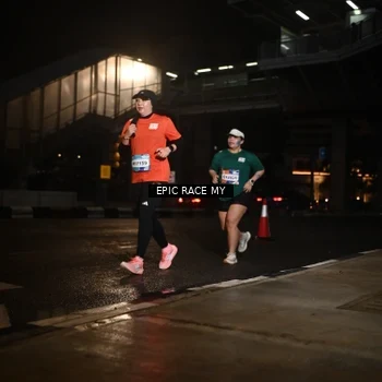 Runner Photo 7731278