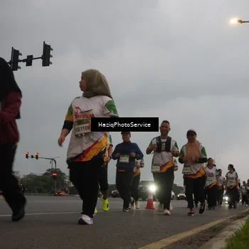 Runner Photo 7731290