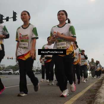 Runner Photo 7731298
