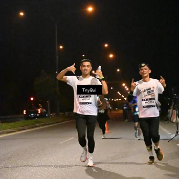 Runner Photo 7731299