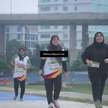 Runner Photo 7731316