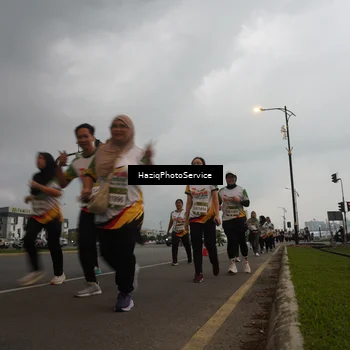 Runner Photo 7731325