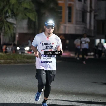 Runner Photo 7731333