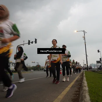 Runner Photo 7731337