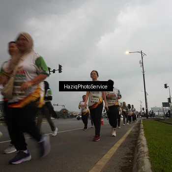Runner Photo 7731353