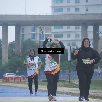 Runner Photo 7731357