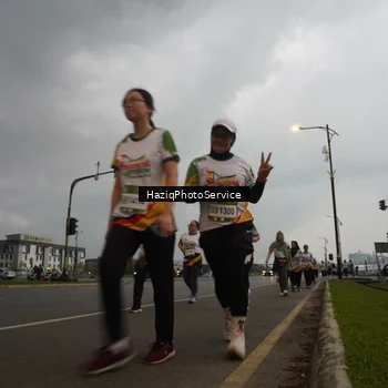 Runner Photo 7731361