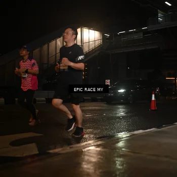 Runner Photo 7731379