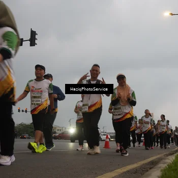Runner Photo 7731418