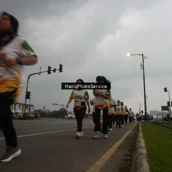 Runner Photo 7731444