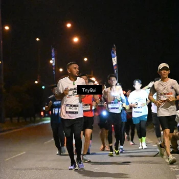 Runner Photo 7731465