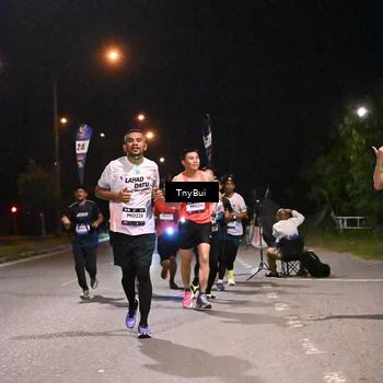 Runner Photo 7731483