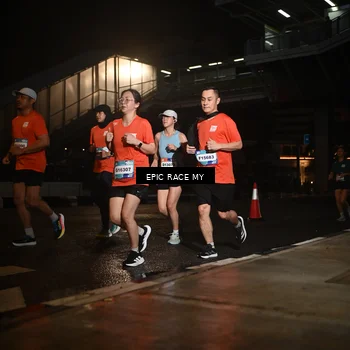 Runner Photo 7731492