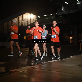 Runner Photo 7731524