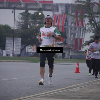 Runner Photo 7731536
