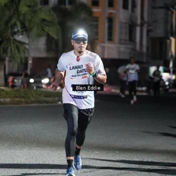 Runner Photo 7731552