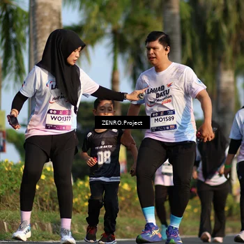 Runner Photo 7731572