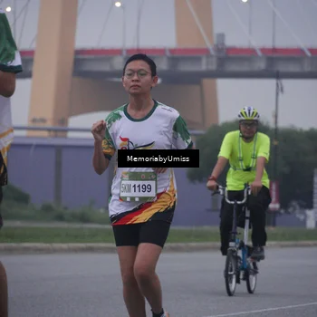 Runner Photo 7731604