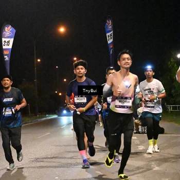 Runner Photo 7731641