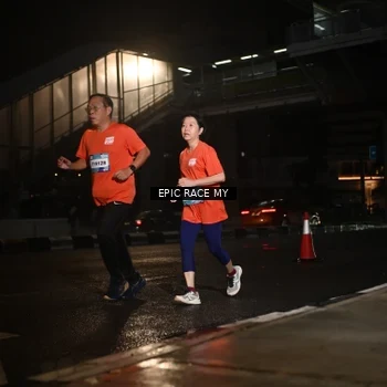 Runner Photo 7731653