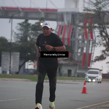 Runner Photo 7731676