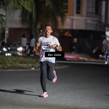 Runner Photo 7731680
