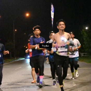 Runner Photo 7731685