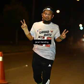 Runner Photo 7731705