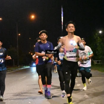 Runner Photo 7731706