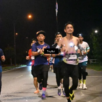 Runner Photo 7731707