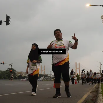 Runner Photo 7731716