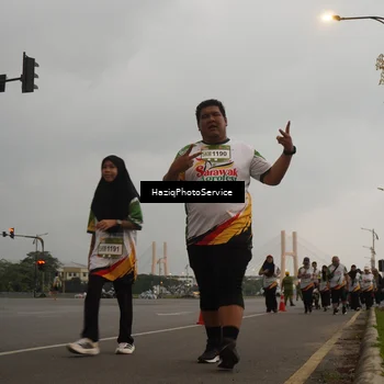 Runner Photo 7731721