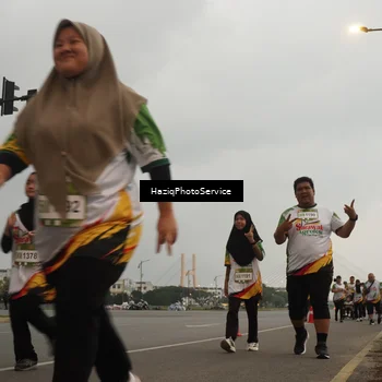 Runner Photo 7731722