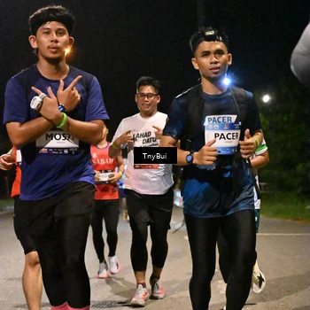 Runner Photo 7731813